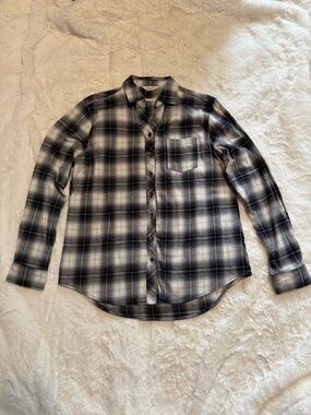 Weatherproof Vintage Women’s Black & White Plaid Button-Up Shirt
